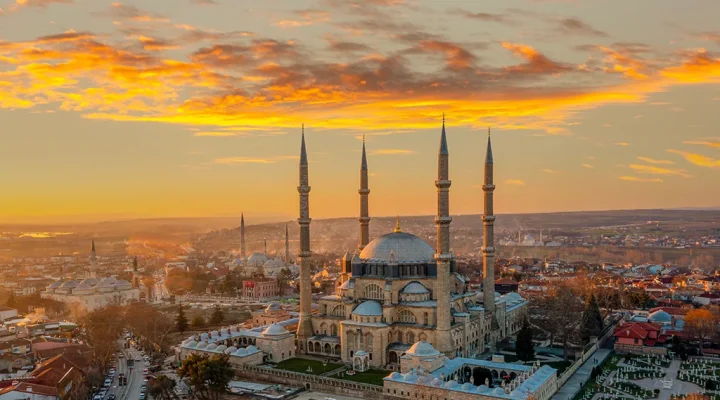 Edirne’de Gezilecek Yerler: Tarih, Kültür ve Lezzetin Başkenti