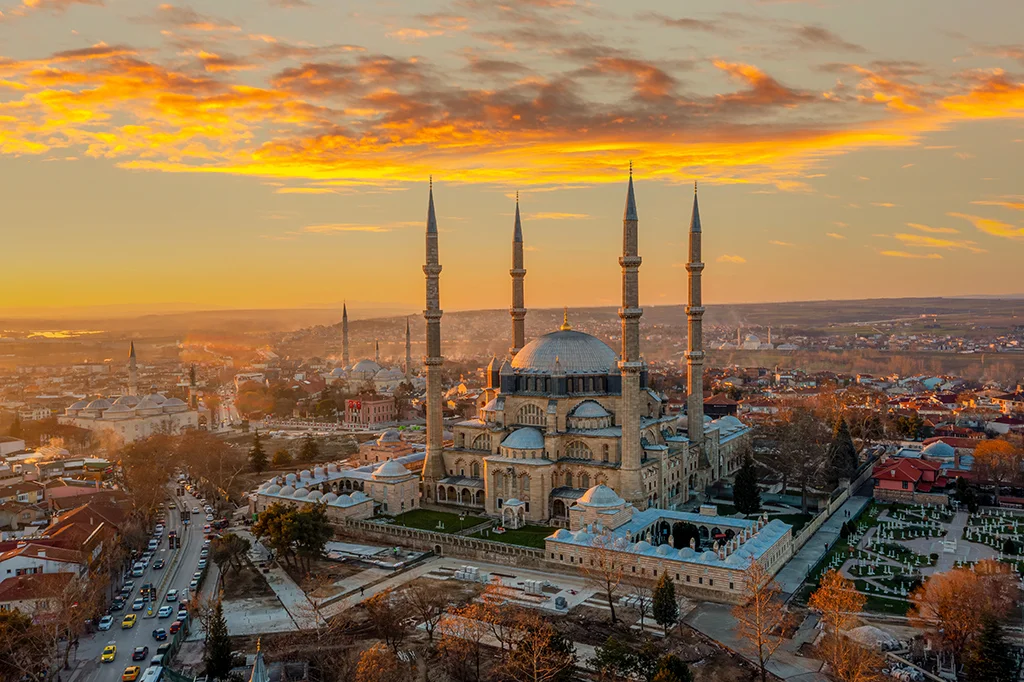 Edirne’de Gezilecek Yerler: Tarih, Kültür ve Lezzetin Başkenti
