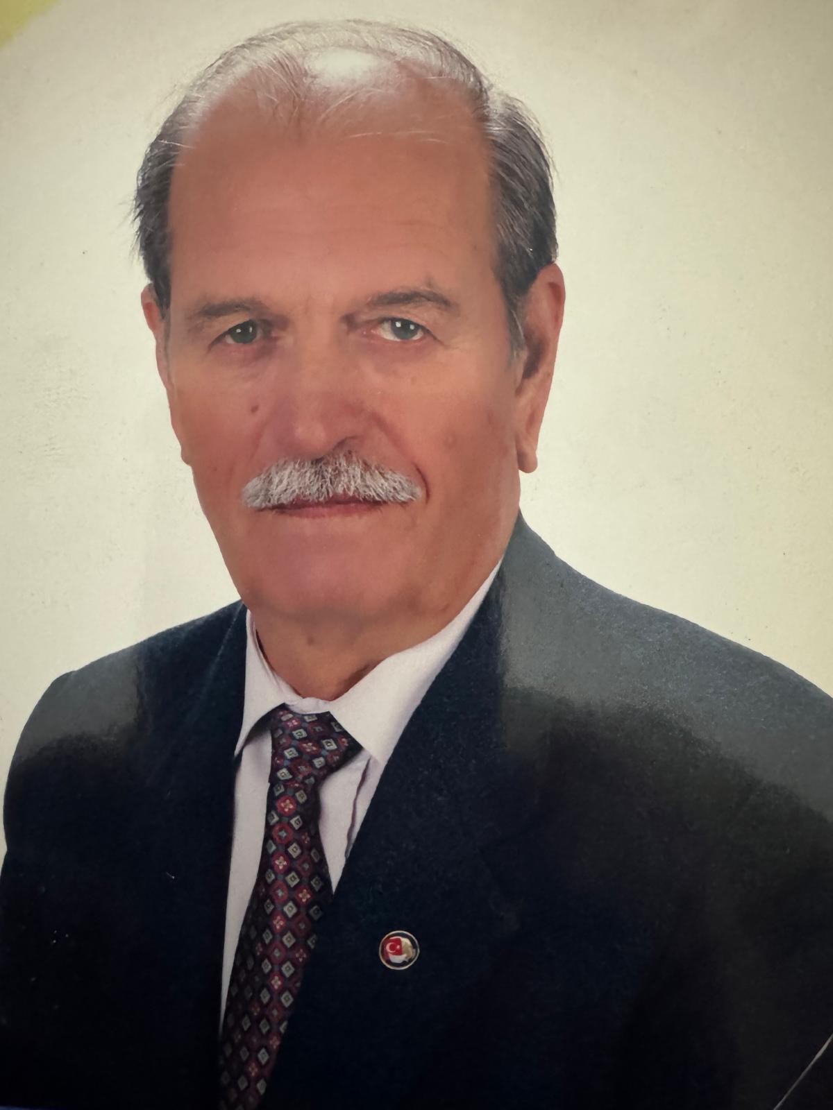 Salih Öztürk vefat etti