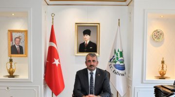 Yunus Sezer, Kurban Bayramı’nı kutladı