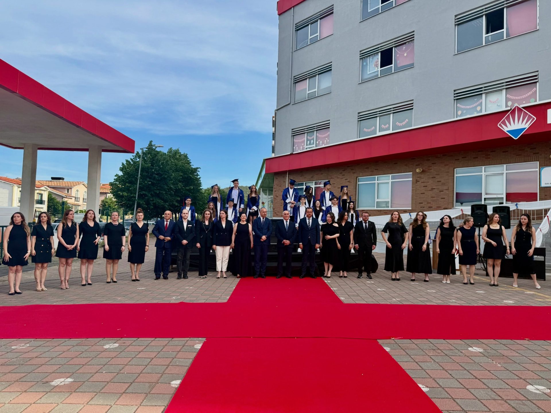 Sercan Kemik gençlerin heyecanına ortak oldu