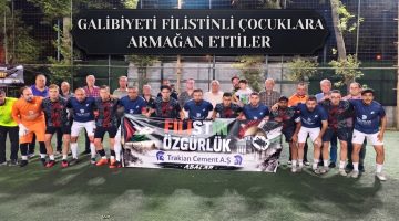 Galibiyeti Filistinli çocuklara armağan ettiler